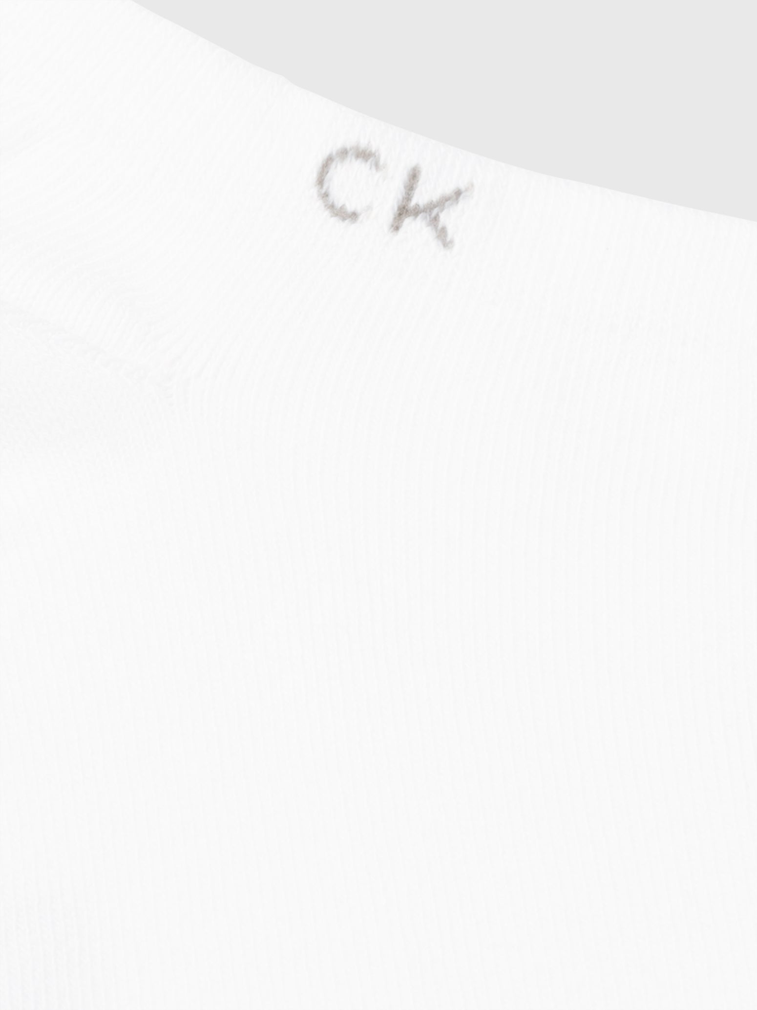 CalvinKlein-[701218707-002]-White-1.jpg